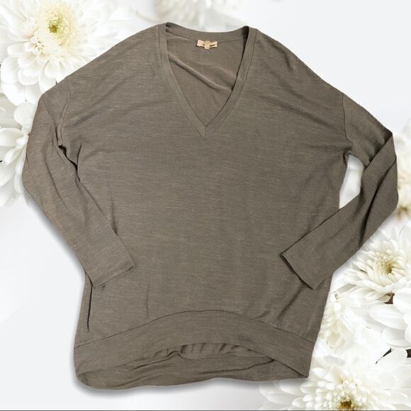 Aritzia Small Grey Wilfred Free Devinette Top - Picture 5 of 6